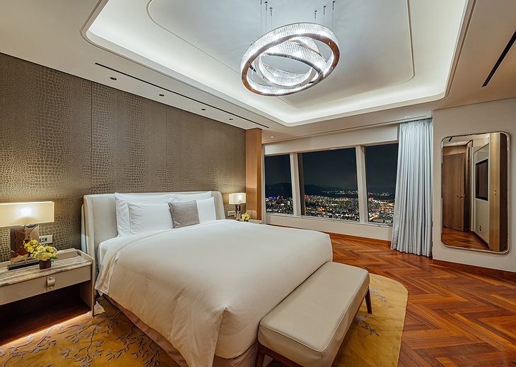 Royal Suite Bedroom