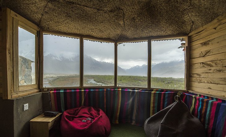 Glamp Pakistan Safari Glamp Overlooking The B21 Mountain Peak