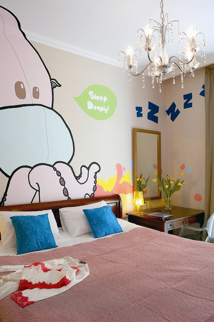 Cartoon giant octopus room