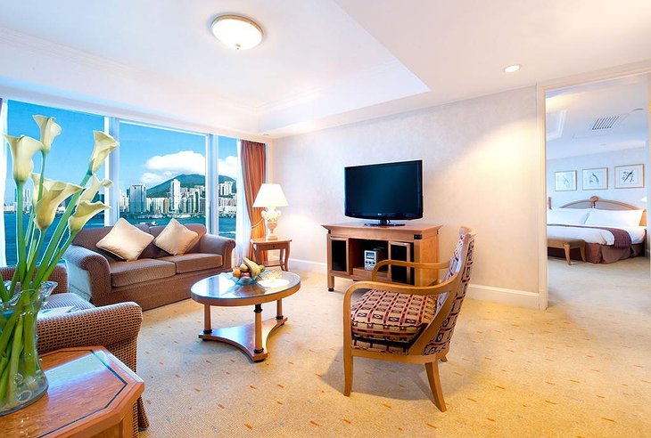 Harbour Grand Kowloon suite