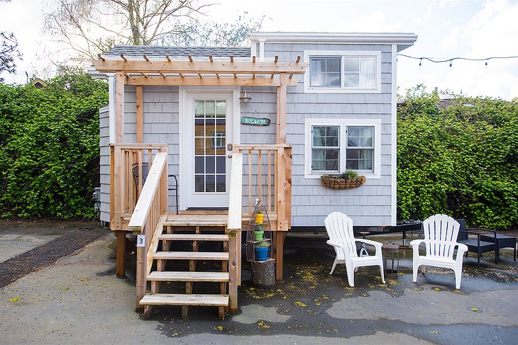 Tiny Digs Hotel - Tiny Beach House