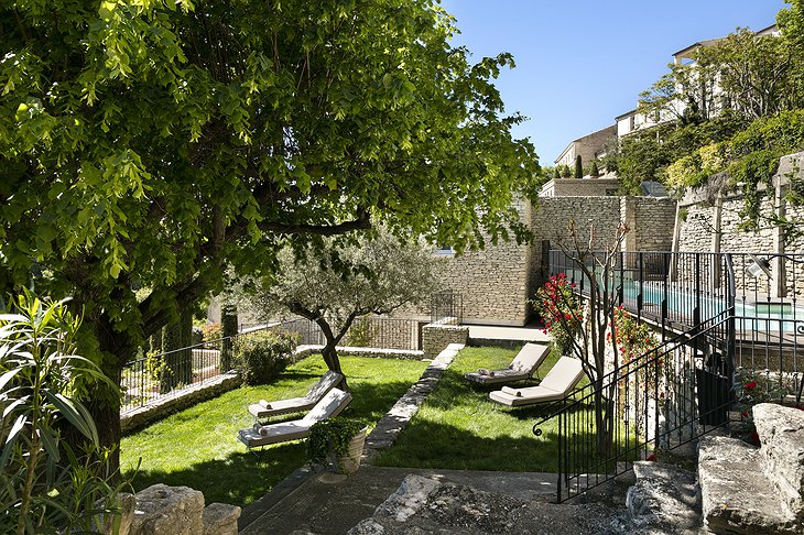 Hotel Airelles, La Bastide de Gordes Garden With Pool