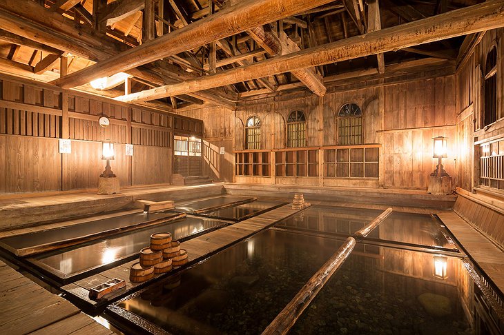Houshi Onsen Chojukan Hotel Wooden Onsen Pools