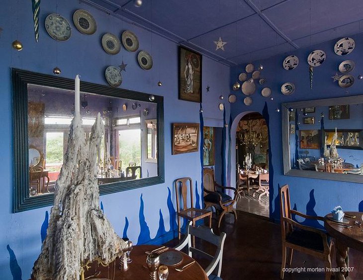 Helga’s Folly blue room