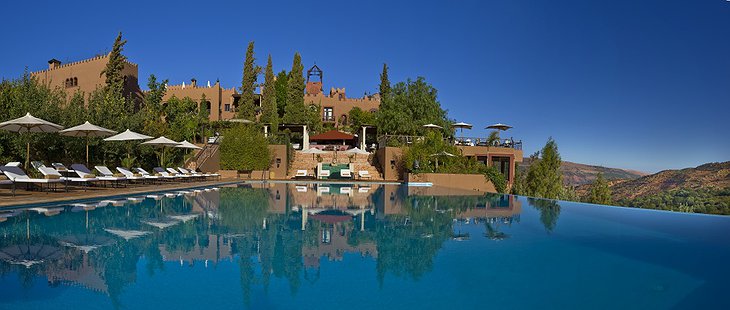 Kasbah Tamadot pool