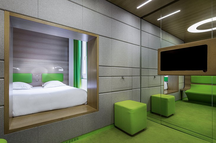 Hotel Odyssey Futuristic Room
