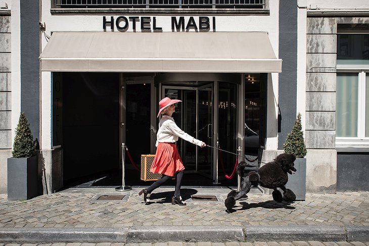 Mabi Hotel City Centre Entrance With A Posh Dog